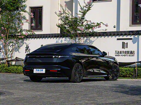 2025�� 240����Ultra