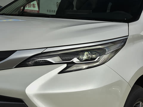 2027�� 2.5L ˫������������