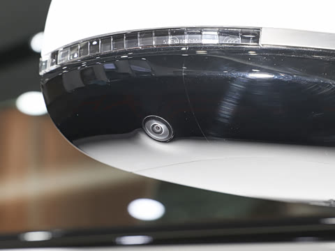 2025�� 825 Max��