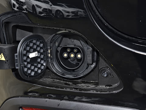 2025�� �Ŀ� GLE 400 e 4MATIC