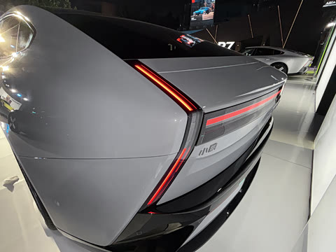 2025�� 750 ���������� Ultra