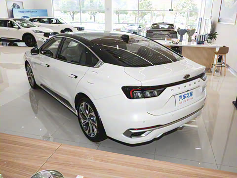 2025�� 2.0T EcoBoost ������