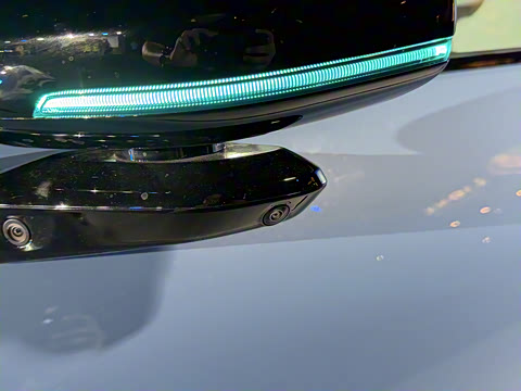 2025�� 750 ���������� Ultra