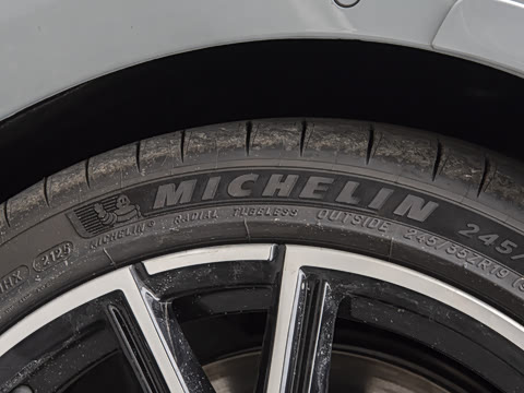 2026�� M240i xDrive