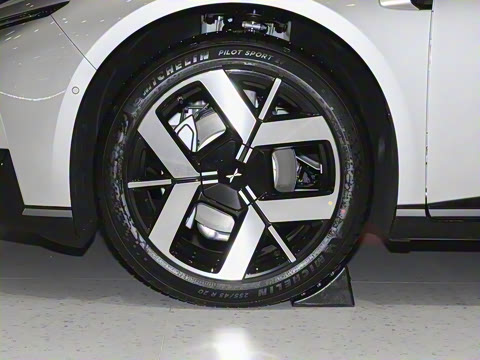 2026�� ���� 725 Max �콢��