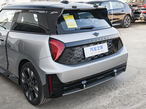 2025�� �Ŀ� JOHN COOPER WORKS