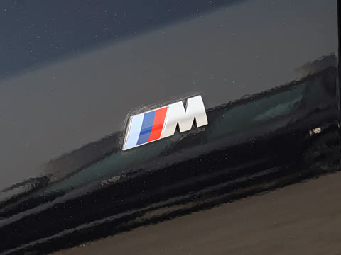 2026�� 330i M�˶���ҹ��װ