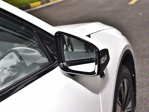 2026�� 550Max��ΪǬ��ADS SE��