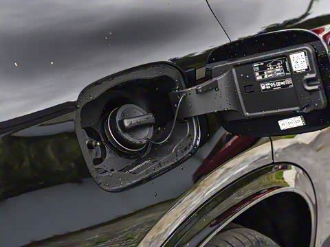 2025�� �Ŀ� GLC 300 4MATIC ����SUV