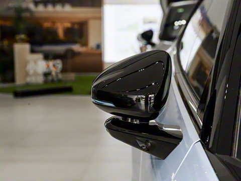 2025�� 702 ������ Ultra