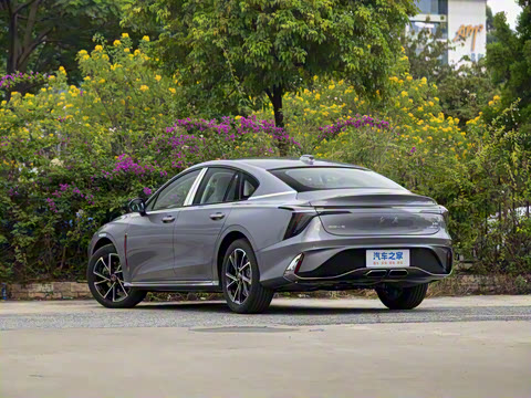 2025�� 2.0T ��Զ��