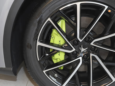 2025�� �Ŀ� 560MAX 185kW