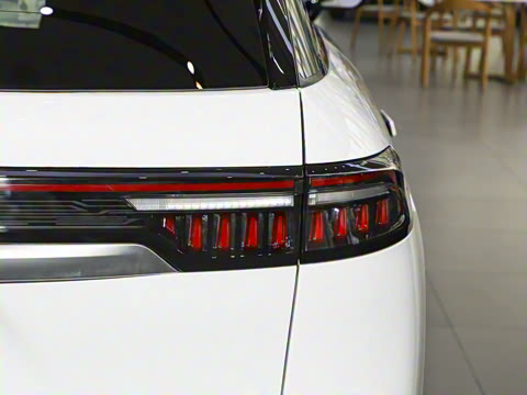 2026�� 2.0T ˫�������������