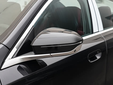 2026�� �Ŀ� 525Li M�˶���װ