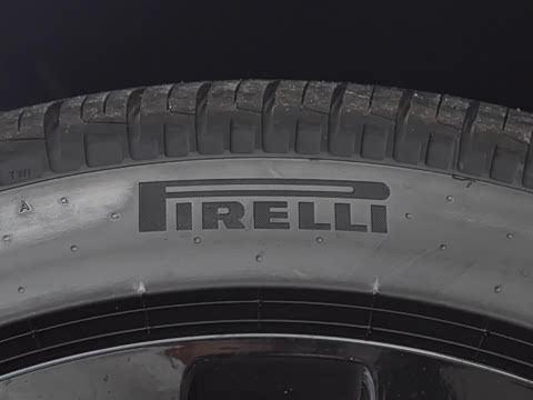 2026�� 400PS Dynamic SE