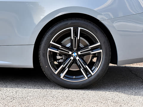 2026�� 425i M�˶���װ