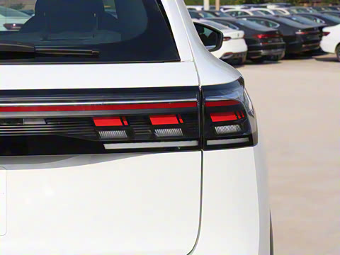 2026�� PRO 380TSI ���� R-Line �����