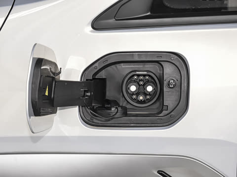 2025�� Plus 430 ������