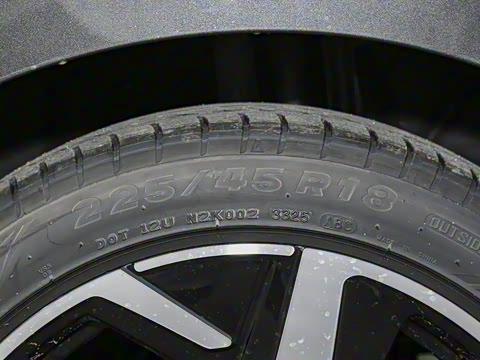 2026�� ���L 300TSI ����