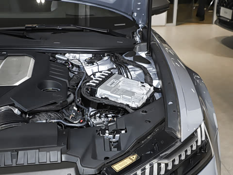 2025��  RS 6 4.0T Avant performance