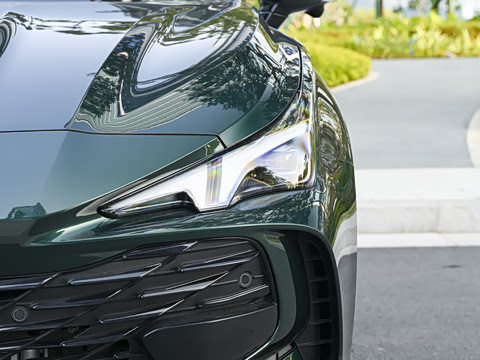 2026�� 2.0T Trophy+ �����Ǽݰ�