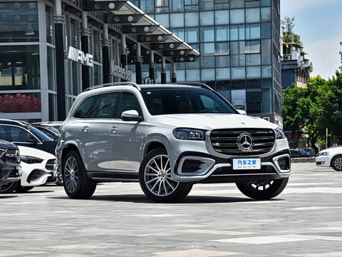 2025�� GLS 450 4MATIC ������