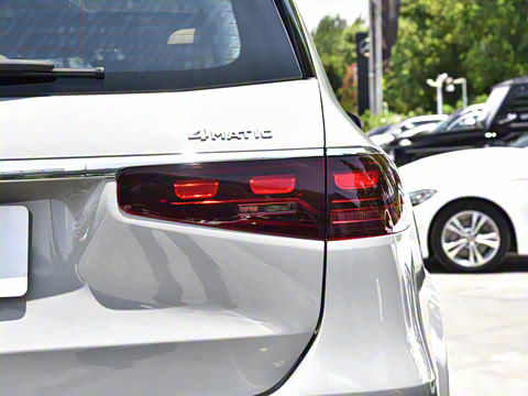 2025�� GLS 450 4MATIC ������