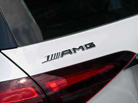 2026�� AMG GLE 53 4MATIC+