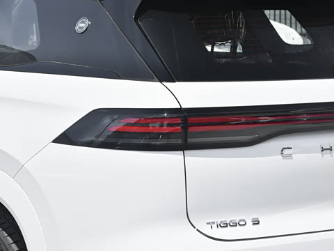2027�� 2.0T ˫�������������