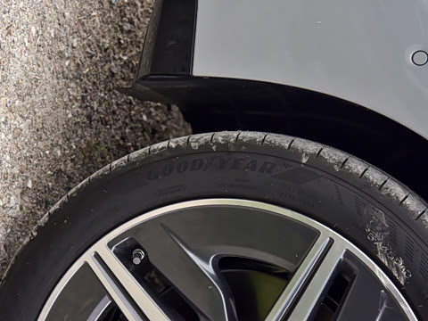 2025�� 300L �����������ǰ�