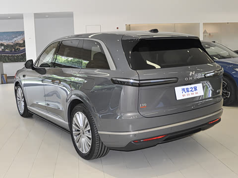 2025�� Ultra ������