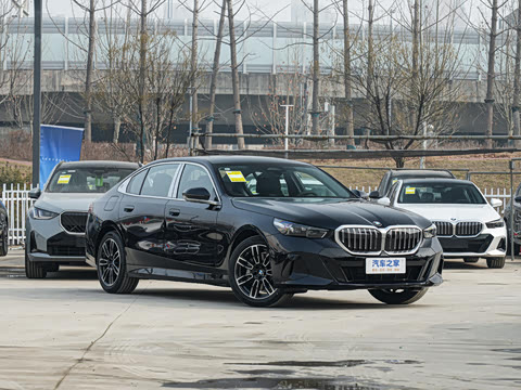 2026�� �Ŀ� 530Li ������ M�˶���װ