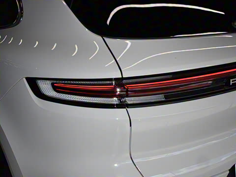 2025�� Cayenne 3.0T ���۰�