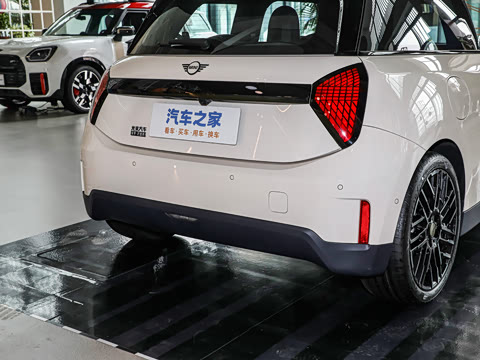 2025�� PAUL SMITH ���ʦ��