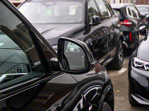 2025�� xDrive 40Li ������M�˶���ҹ��װ