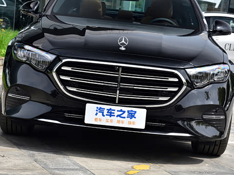 2026�� �Ŀ� E 300 L ������