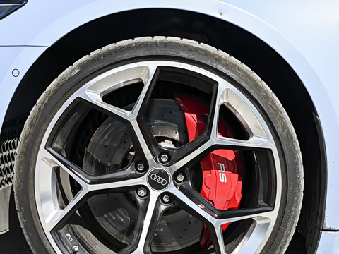 2025��  RS 6 4.0T Avant performance