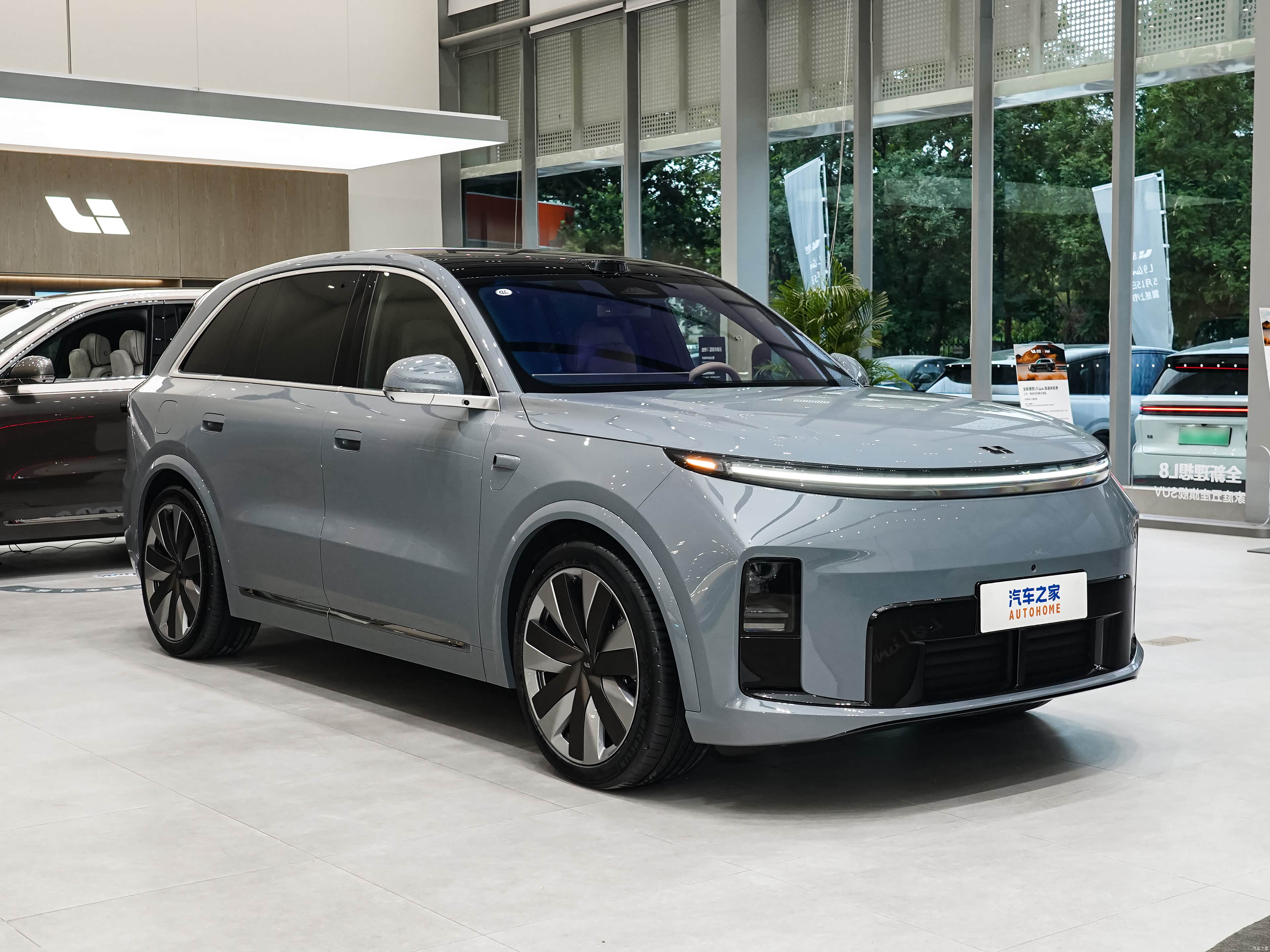 Li Auto L8, миниатюра 3