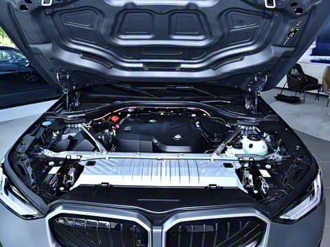 2025�� xDrive30L ������ M�˶���ҹ��װ