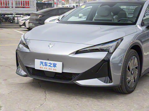 2025�� �Ŀ� 560PRO 185kW