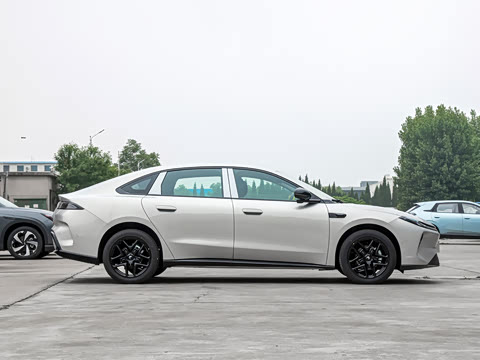 2026�� 560MAX