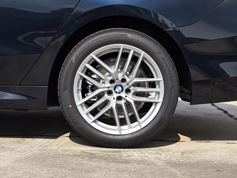 2026�� �Ŀ� 525Li ������װ