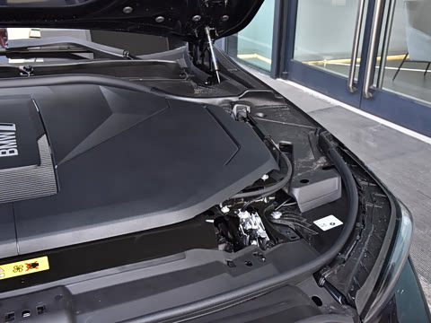 2026�� �Ŀ� eDrive 40L M�˶���װ