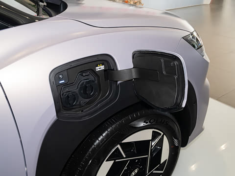 2025�� ����SMART�� 64.2kWh