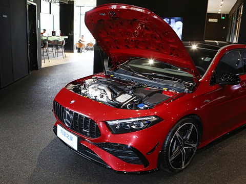 2025�� �Ŀ� AMG A 35 L 4MATIC