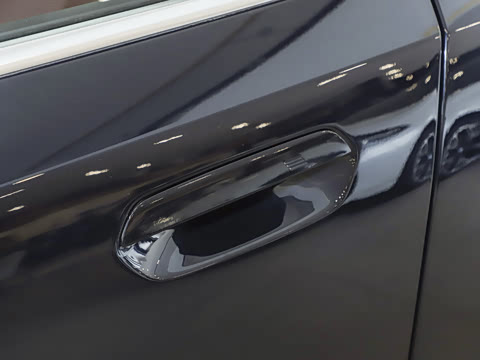 2026�� �Ŀ� 530Li xDrive M�˶���װ
