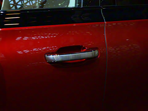 2026�� 4.0T ����콢�� 4��