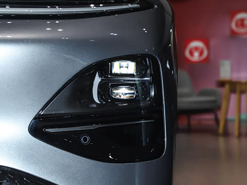 2025�� 625 ������ Max �Ƽ���