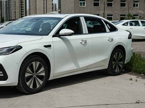 2026�� EM-i 235km ̽��+��