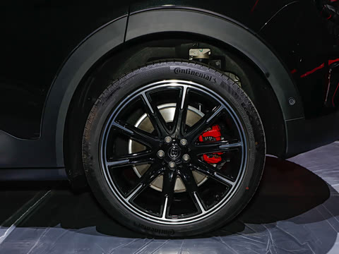 2025�� BRABUS ���ܰ�